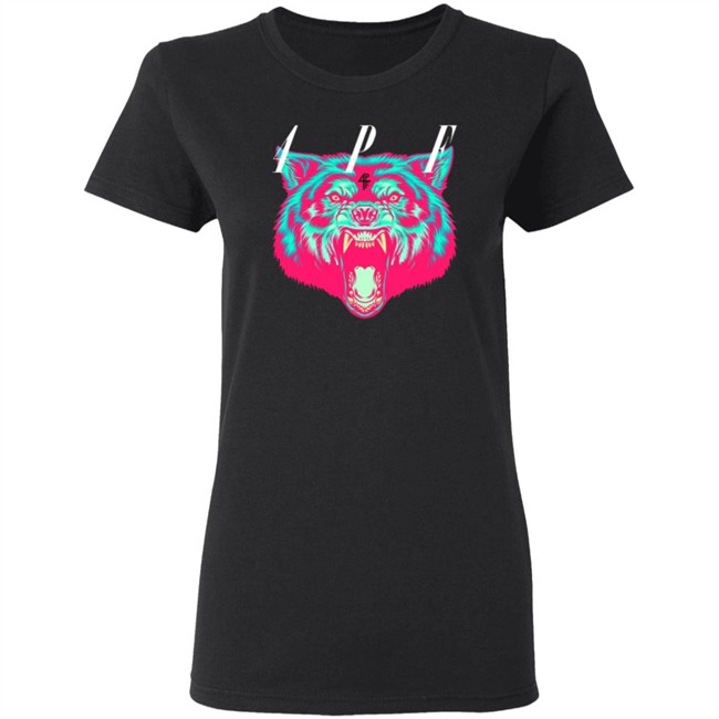 Wolf 4PF T Shirt 4PF WOLF T-SHIRT WITH GRAPHIC ON FRONT Black Shirts Wolf 4PF T Shirt 4PF WOLF T-SHIRT WITH GRAPHIC ON FRONT Black Shirts