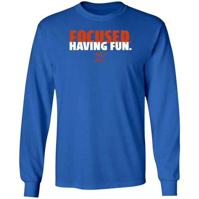 BreakingT Bo Nix Focused And Having Fun Shirt BreakingT Bo Nix Focused And Having Fun Shirt