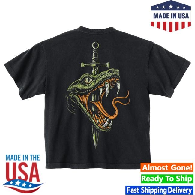 Official Beartooth Merch Beartooth Band Serpent Boxy Tees
